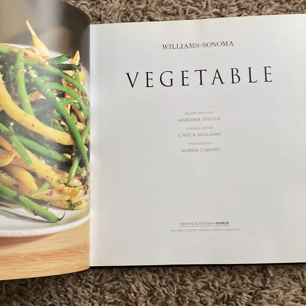 Williams-Sonoma Vegetable Recipe edit and intro by Chuck Williams hardco…